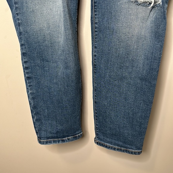 R Jeans Super High Rise Distressed Jeans - Picture 9 of 13